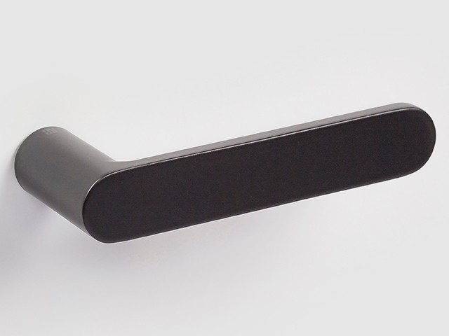 verum-italy-nuda-pure-etna-black